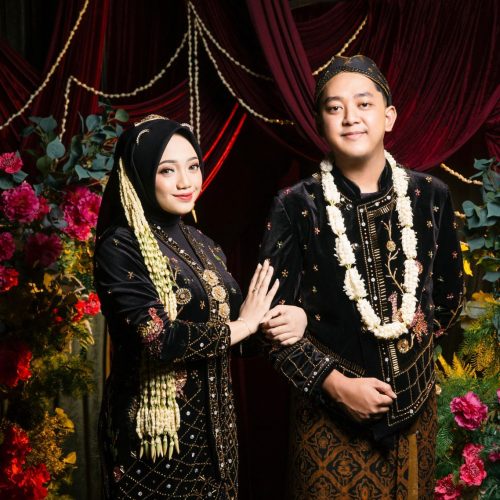 1 ROBEKA-WHISNU