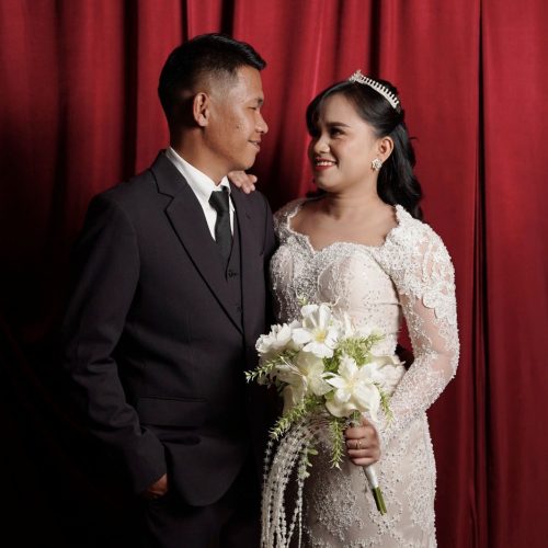 B612_20260404_115643_779 DAVID MONIKA