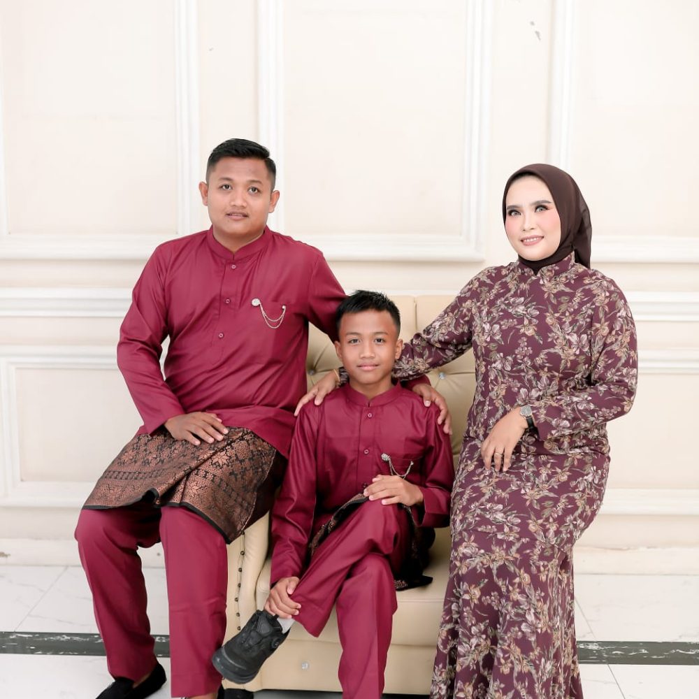 KHITANAN LUTHFIE4