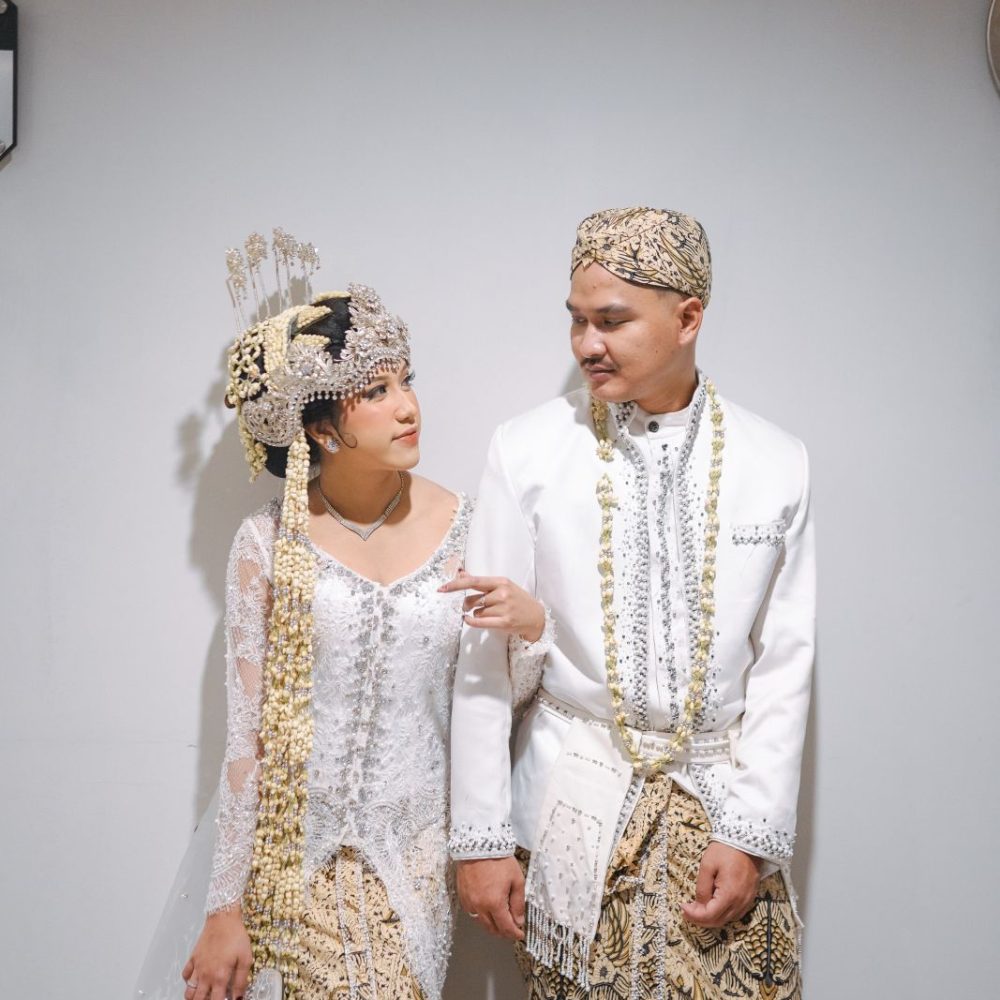 MARSHA & DEWA29