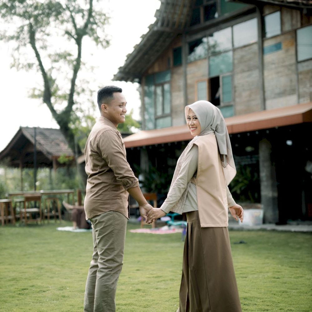 Pada halaman with love (last)_Bunga Vitra