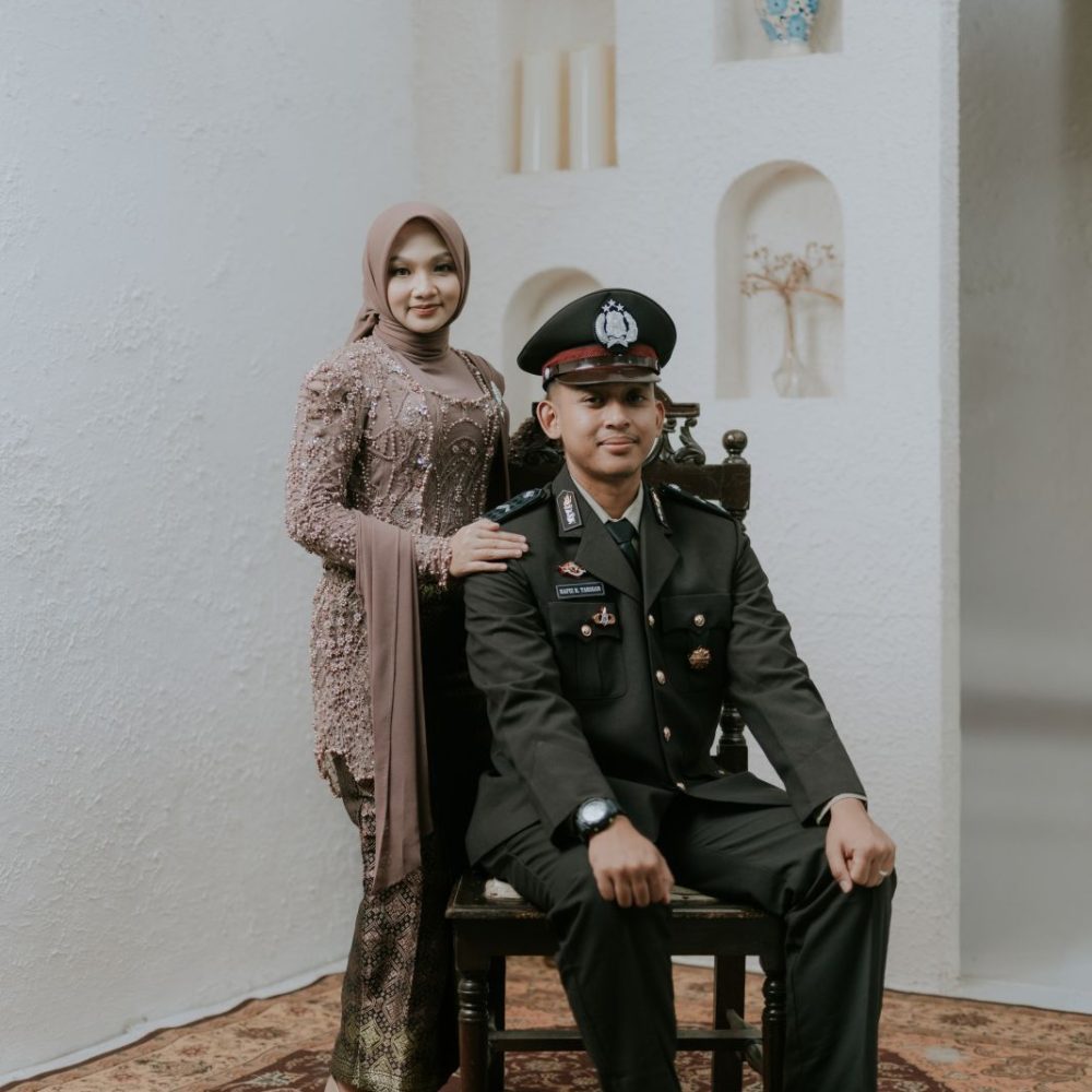 REGITA-HAFIZ27