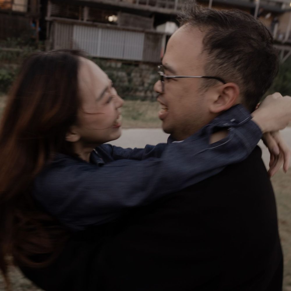 T & L-103 THEO LYVIA