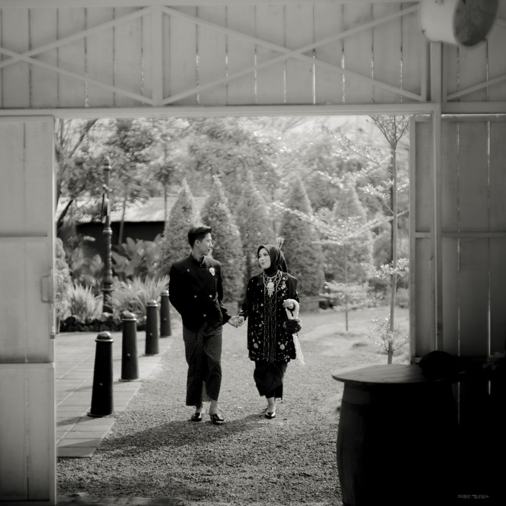 THE END (HITAM PUTIH) 1_1 IVONNE-FAIZ